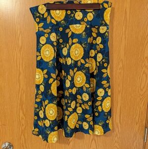 LulaRoe Azure, XL, Navy and shades of Yellow